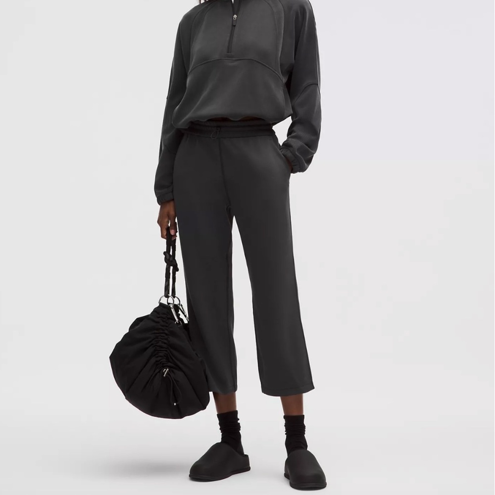 NWT Lululemon Softstreme High-Rise Straight-Leg Cropped Pant